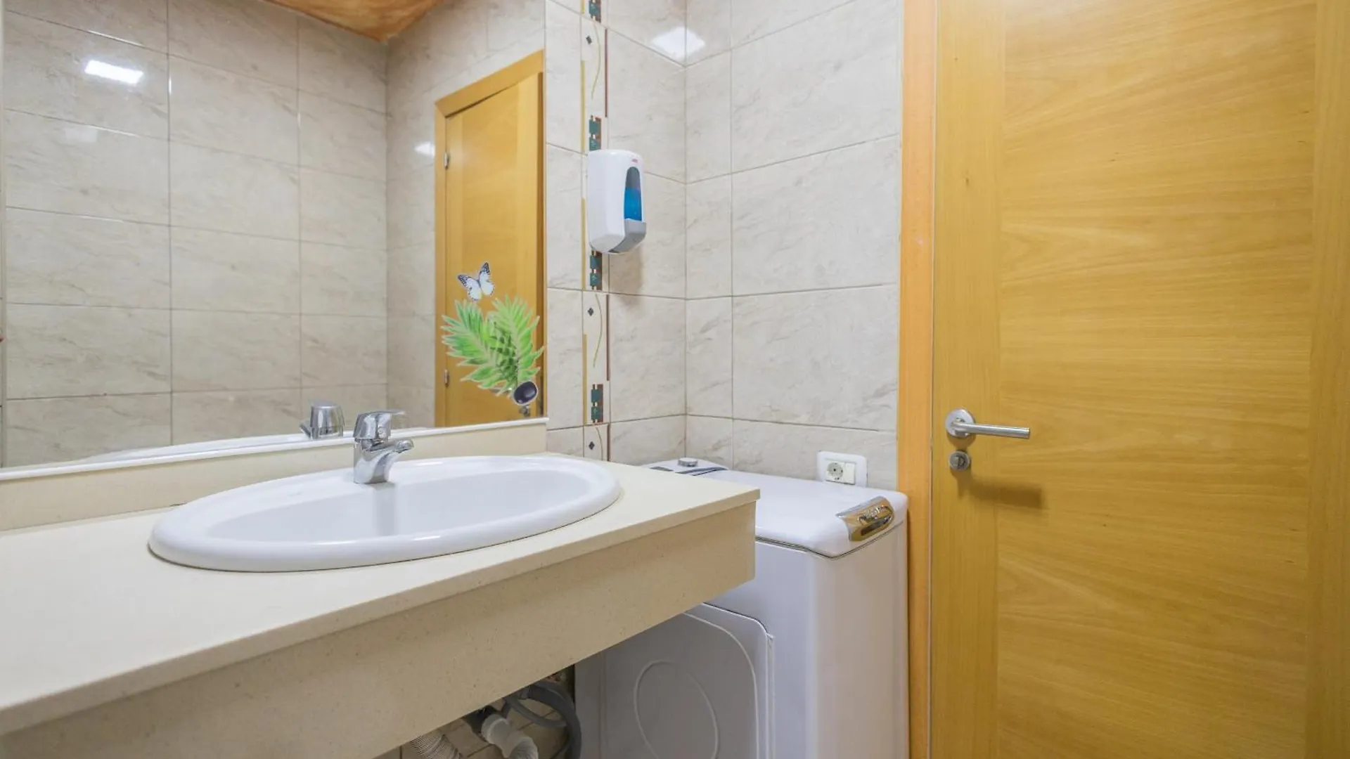 Apartment Lightbooking Las Arenas Playa Del Ingles Las Palmas de Gran Canaria Spain