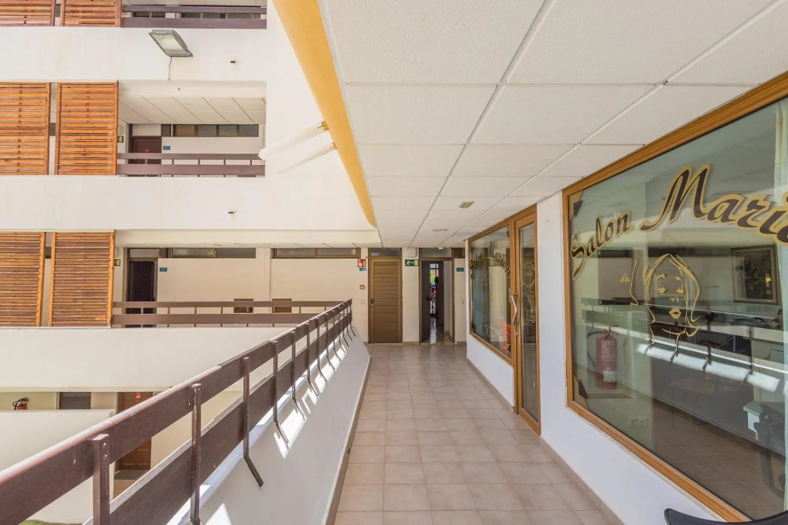 Lightbooking Las Arenas Playa Del Ingles Las Palmas de Gran Canaria Spain